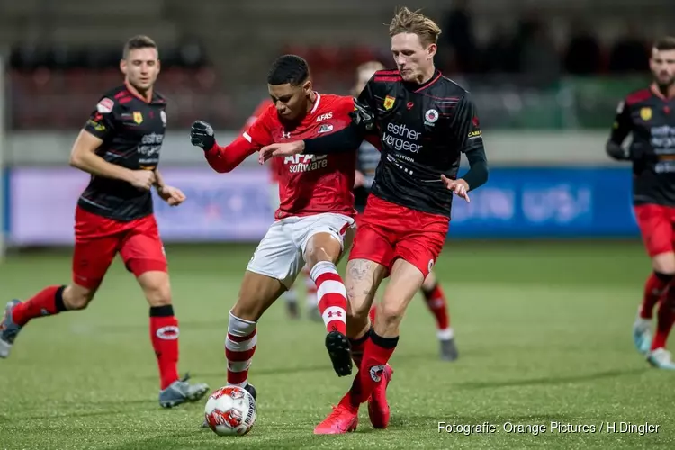 Excelsior en Jong AZ bieden spektakel (3-3)