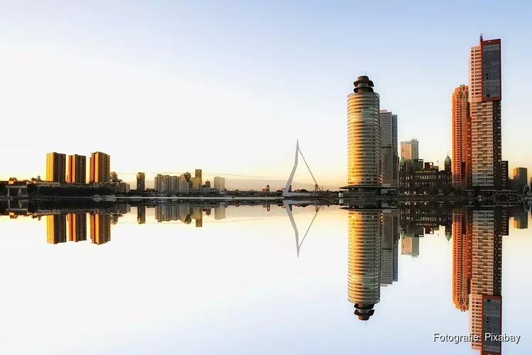 Rotterdamse economie blijft groeien