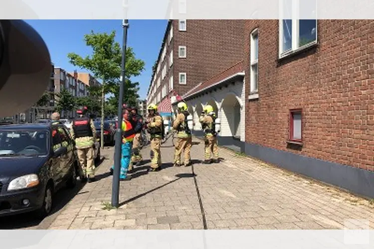 Explosief voor deur toko Frits Ruysstraat