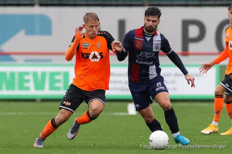 Het zit Jong FC Volendam eindelijk eens mee. Winst in Maassluis