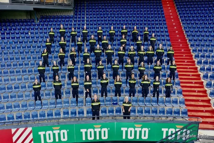 99 nieuwe collega’s beëdigd in De Kuip