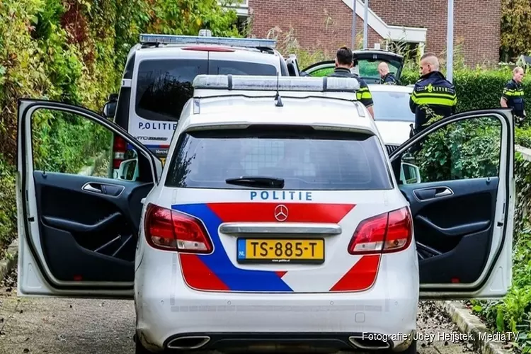 Controle auto’s leidt naar alarmpistool en drugs