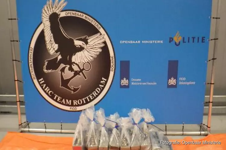 87 kilo cocaine onderschept in Rotterdamse haven