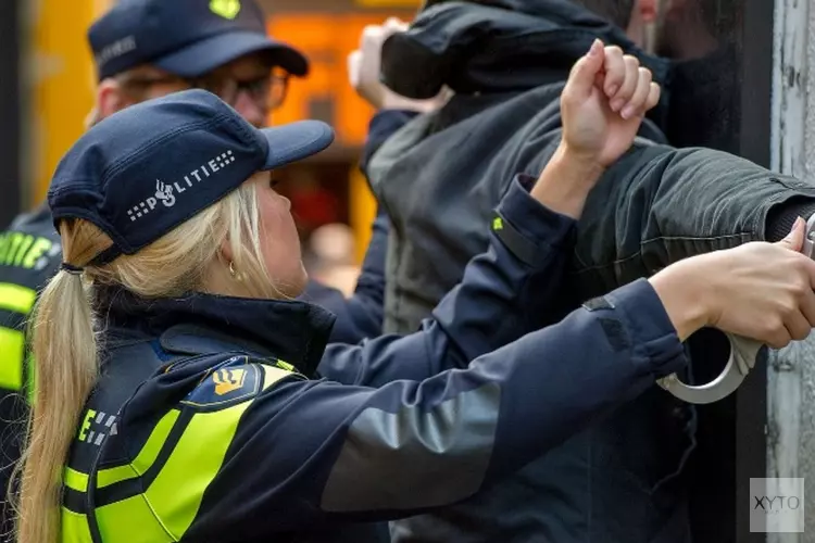 Politie houdt negen verdachten aan voor witwassen