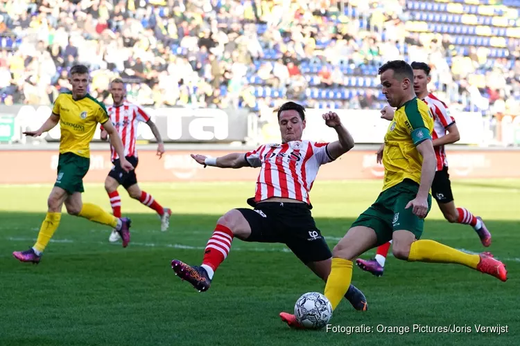 Fortuna Sittard deelt tik uit aan Sparta in degradatiestrijd