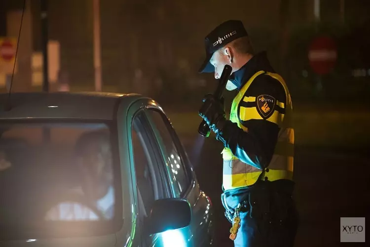 Meerdere auto’s in beslag genomen, drugs gevonden en meerdere aanhoudingen bij grote controle Rotterdam-Zuid en het havengebied