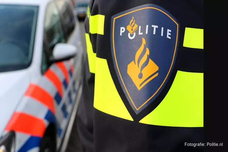 Bezit nepvuurwapen leidt tot aanhouding in Rotterdam